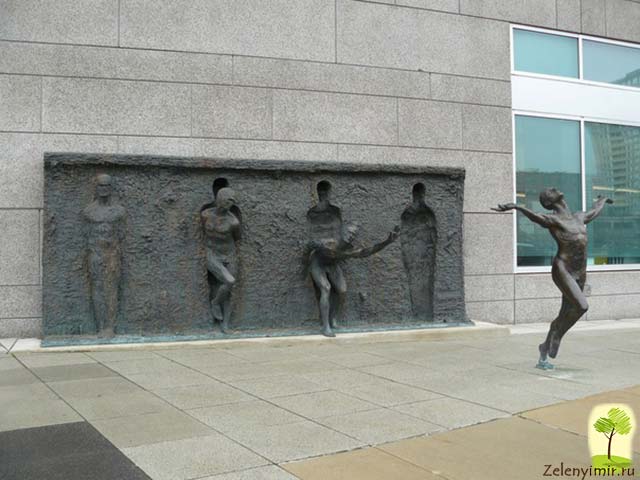 Памятник свободе или скульптура Порыв в Филадельфии, США - 2