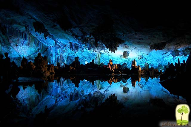 Фантастическая пещера Тростниковой флейты в Гуйлине, Китай - 8