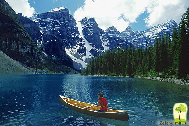 Ледниковое озеро Морейн в национальном парке Банф, Канада - 9