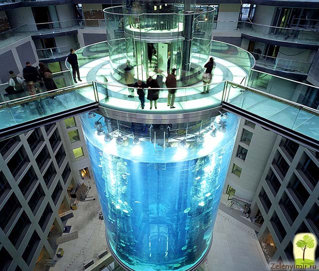 Самый огромный аквариум в мире - "Аквадом" в Берлине, Германия - 17