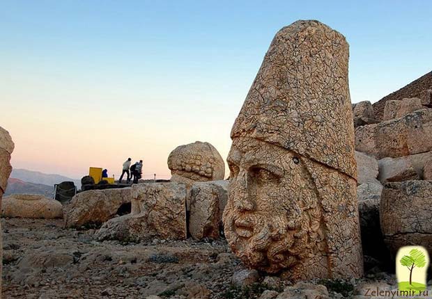 Загадка каменных голов на горе Немрут-Даг в Турции - 3