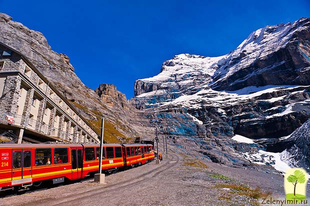 Самая живописная горная железная дорога Юнгфрау в Альпах, Швейцария - 2