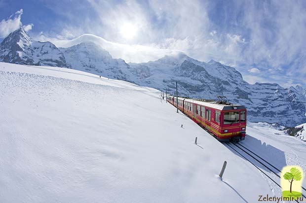 Самая живописная горная железная дорога Юнгфрау в Альпах, Швейцария - 4