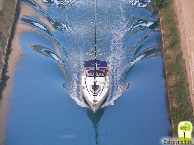 Коринфский канал в Греции – самый узкий судоходный канал в мире - 13