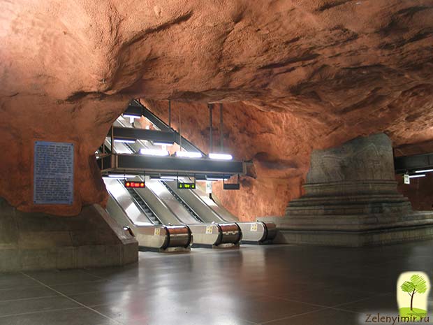 Ошеломляющее метро в Стокгольме – самая длинная художественная галерея в мире, Швеция - 19