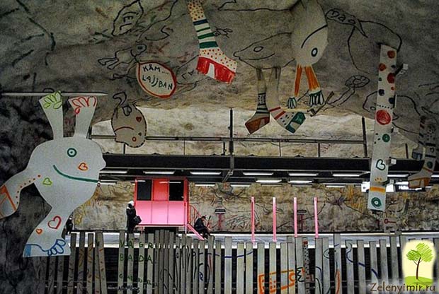 Ошеломляющее метро в Стокгольме – самая длинная художественная галерея в мире, Швеция - 24