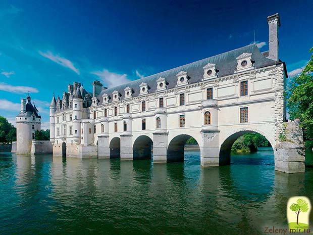 Восхитительный дамский замок Шенонсо во Франции - 6