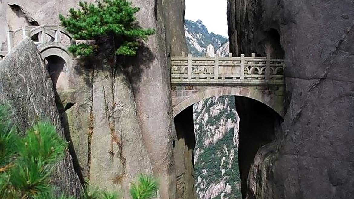 Мост бессмертных на горе Хуаншань из фильма «Аватар», Китай
