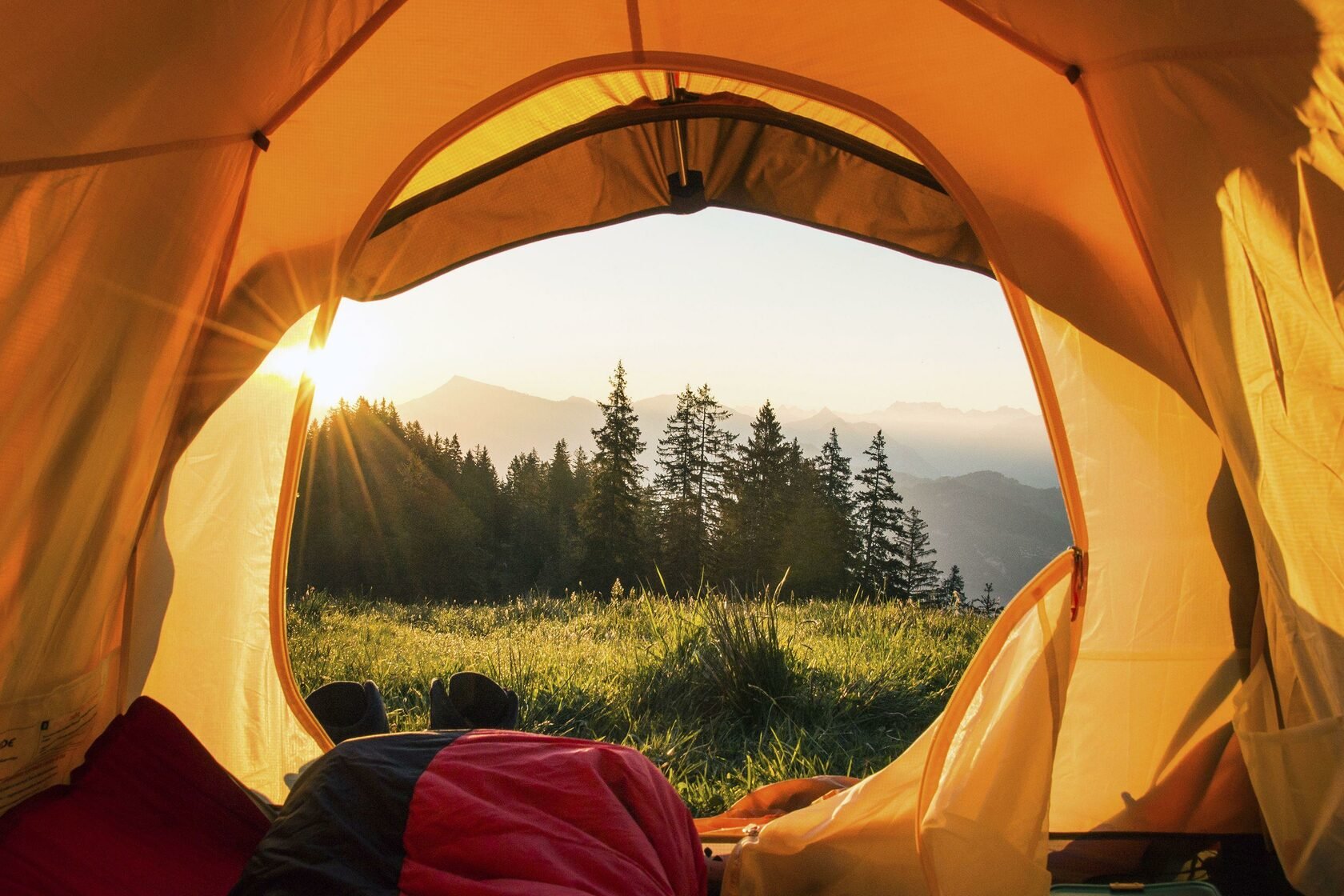 Как туристу выбрать палатку?