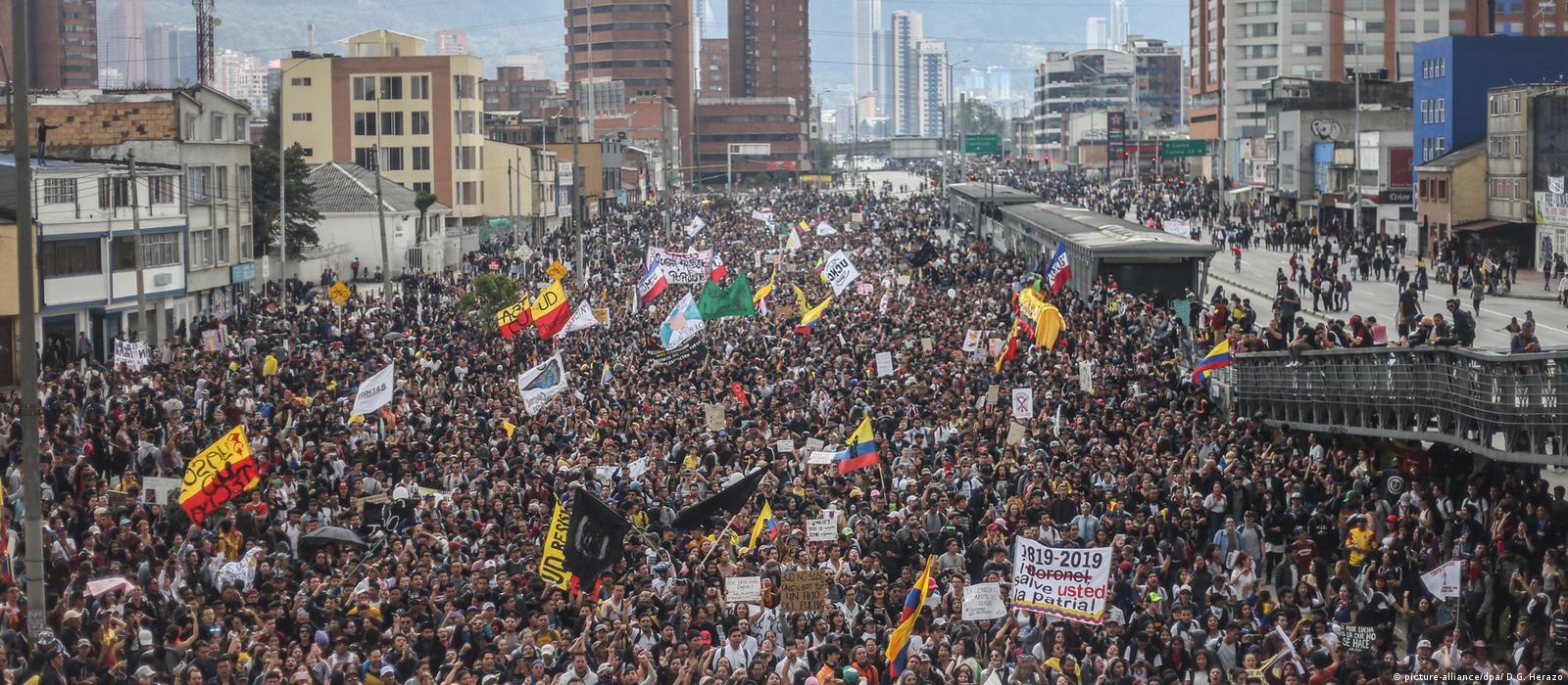протесты в колумбии
