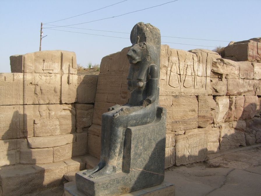 Храм Монту (Луксор)