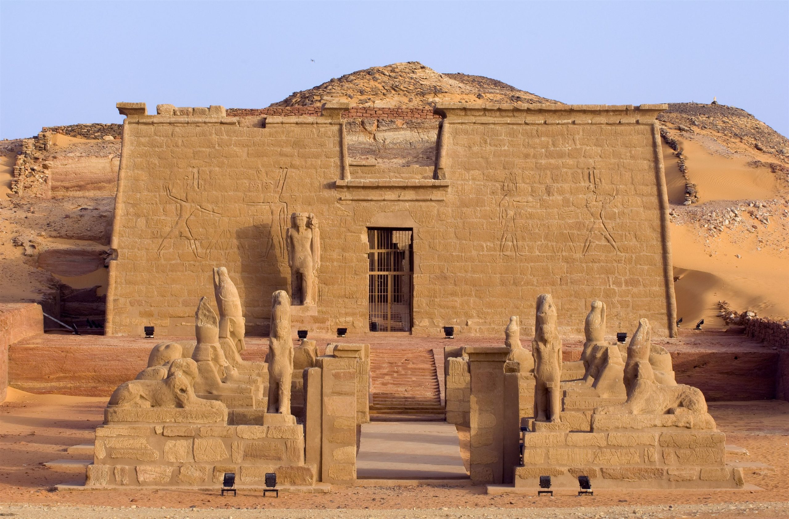 Храм Вади Эль Себуа (Асуан)